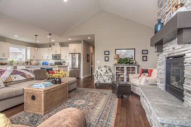 20390 Penhollow Ln, Bend, OR 97702 - photo 5