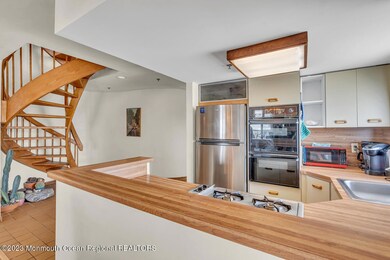 2200 S Ocean Ave 305 Seaside-large-013-0