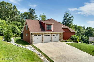 03_ChanusiWay_135_GarageSideEyeLevel