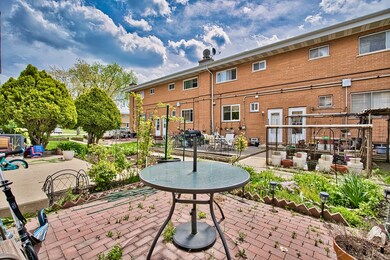 9666 Lois Dr unit D, Des Plaines, IL 60016 - photo 6