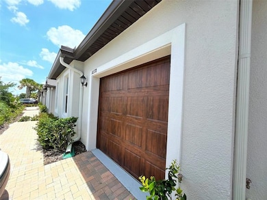 10378 Echo Dock Loop, San Antonio, FL 33576 - photo 5