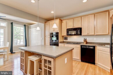 1742 Chiswick Ct, Silver Spring, MD 20904 - photo 7