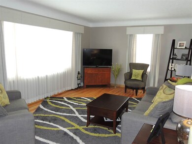 1623 Parker St, Cedar Falls, IA 50613 - photo 3