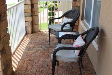 Front Porch/Great for a morning coffee or evening 