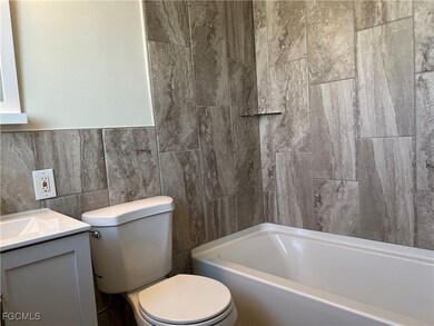 1721 SE 46th Ln, Cape Coral, FL 33904 - photo 5