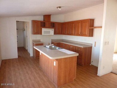 023-243510 Kitchen