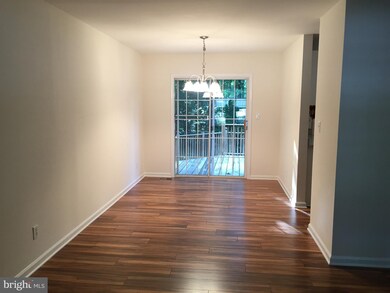 10910 Chesterwood Dr, Spotsylvania, VA 22553 - photo 4