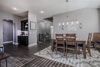 1214 Cothran Ct, Raymore, MO 64083 - photo 7