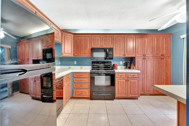 3725 Carambola Cir N unit 2824, Coconut Creek, FL 33066 - photo 7