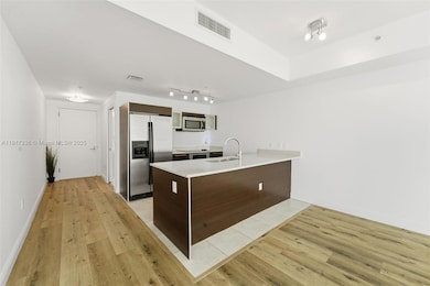 Quantum On the Bay unit 4109, Miami, FL 33132 - photo 5