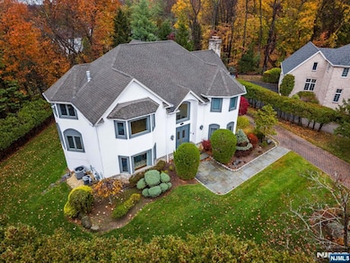 11 Blackledge Ct, Closter, NJ 07624 - photo 3