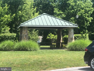 306 Wyndham Cir unit J, Owings Mills, MD 21117 - photo 4