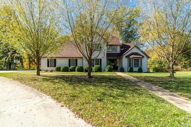 14127 Whiskey Creek Dr, Fort Wayne, IN 46814 - photo 2