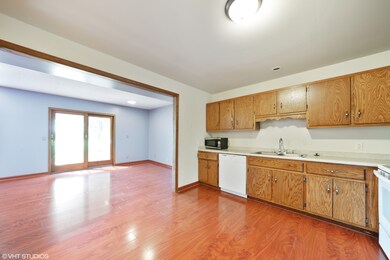 1316 Deerpath Dr, Morris, IL 60450 - photo 6