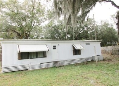 6226 Massey Rd, Zephyrhills, FL 33542 - photo 3