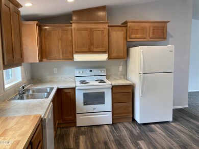 707 SE Neptune Ave, Lincoln City, OR 97367 - photo 6