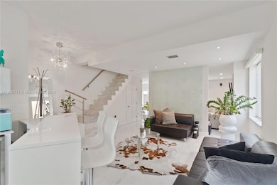 10842 NW 53rd Ln, Doral, FL 33178 - photo 4