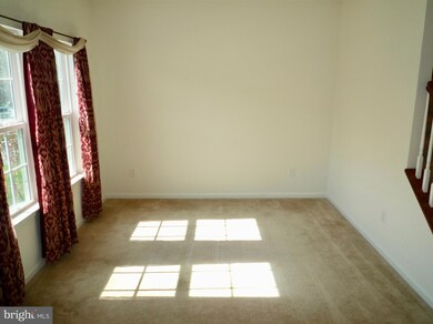 816 N Aikens Tavern Ct, Newark, DE 19702 - photo 4