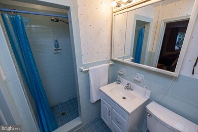 661 Berry Ln, Media, PA 19063 - photo 2