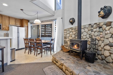 286 Old Mammoth Rd unit 80, Mammoth Lakes, CA 93546 - photo 4