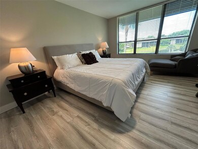 7582 Regency Lake Dr unit 6301, Boca Raton, FL 33433 - photo 7