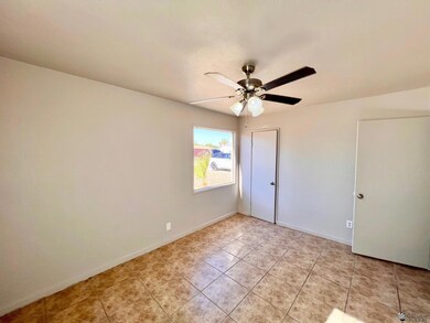 313 S 23rd Ave, Yuma, AZ 85364 - photo 7