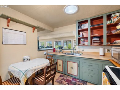 2475 5th Ave, West Linn, OR 97068 - photo 7