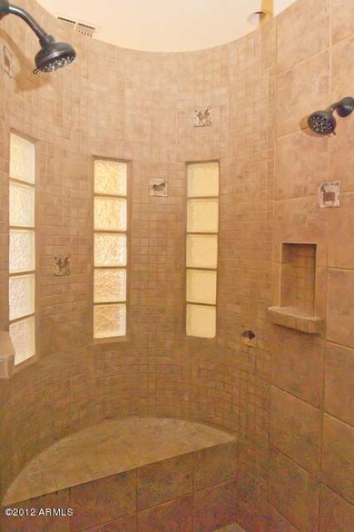 MASTER SHOWER