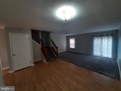 8018 Upperfield Ct, Owings Mills, MD 21117 - photo 3