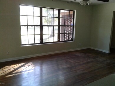 5919 Dianwood Dr, Jacksonville, FL 32210 - photo 2