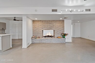 06-Family Room