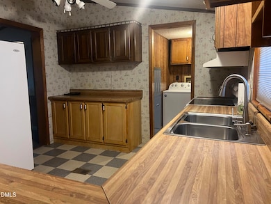 630 Southerland Rd, Clayton, NC 27527 - photo 7