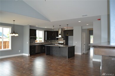 208 Copper Ln N, Enumclaw, WA 98022 - photo 6