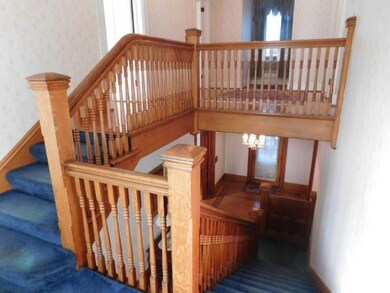 317 N Wabash St, Wabash, IN 46992 - photo 4