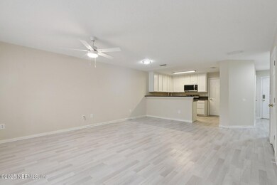 827 S Black Cherry Dr, Saint Johns, FL 32259 - photo 4