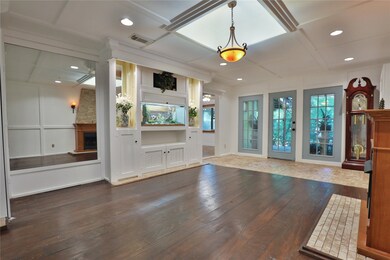 2530 Stadium Dr, Alvin, TX 77511 - photo 7