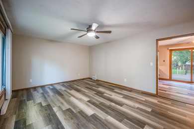 500 W Thomas Ave, Marshall, MN 56258 - photo 6