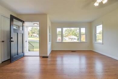 32 Oak St, Fishersville, VA 22939 - photo 7