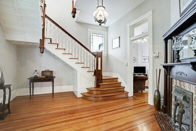 121 E 10th St, Houston, TX 77008 - photo 4