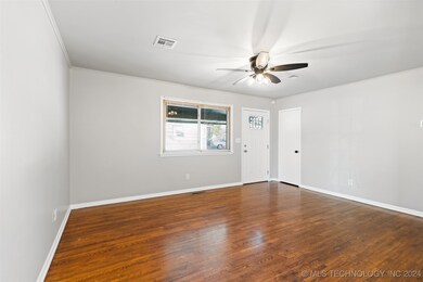 537 E Ft Worth Dr, Broken Arrow, OK 74012 - photo 5