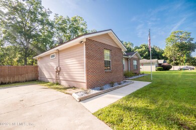 1104 North Thompson Street-7