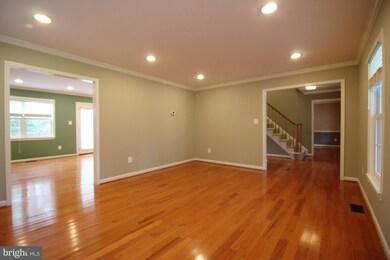 13217 Shady Ridge Ln, Fairfax, VA 22033 - photo 4