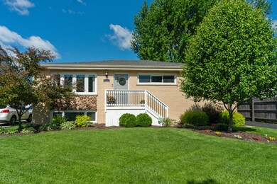 708 N Willow Rd, Elmhurst, IL 60126 - photo 3