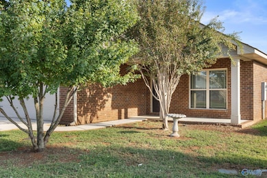 13767 Glendorch Ln, Athens, AL 35613 - photo 3