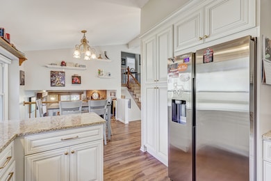 1094 Shady Tree Ln, Wheeling, IL 60090 - photo 7