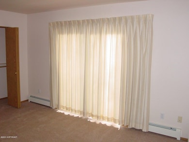 890 E 75th Ave unit A, Anchorage, AK 99518 - photo 6