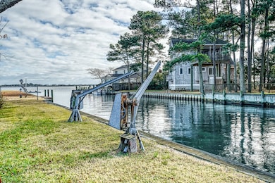 5516 Warren St, Chincoteague Island, VA 23336 - photo 5