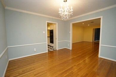 12110 Old Oaks Dr, Houston, TX 77024 - photo 4