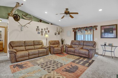 Living Room (11)