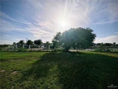 6904 Garminia St, Donna, TX 78537 - photo 3